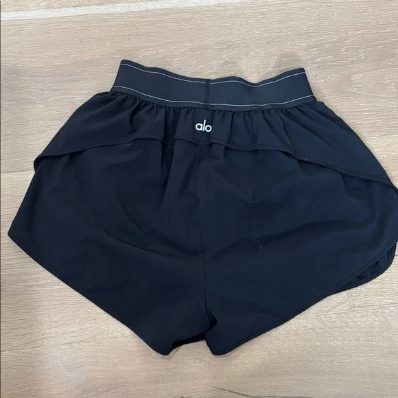 alo Women’s Match Point Short - Picture 6 of 9